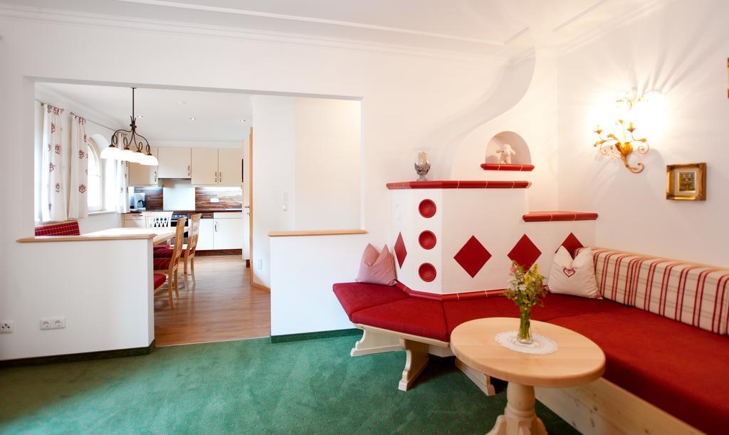 Hotel Ferienschloessl Harmonie Holzgau Exteriér fotografie