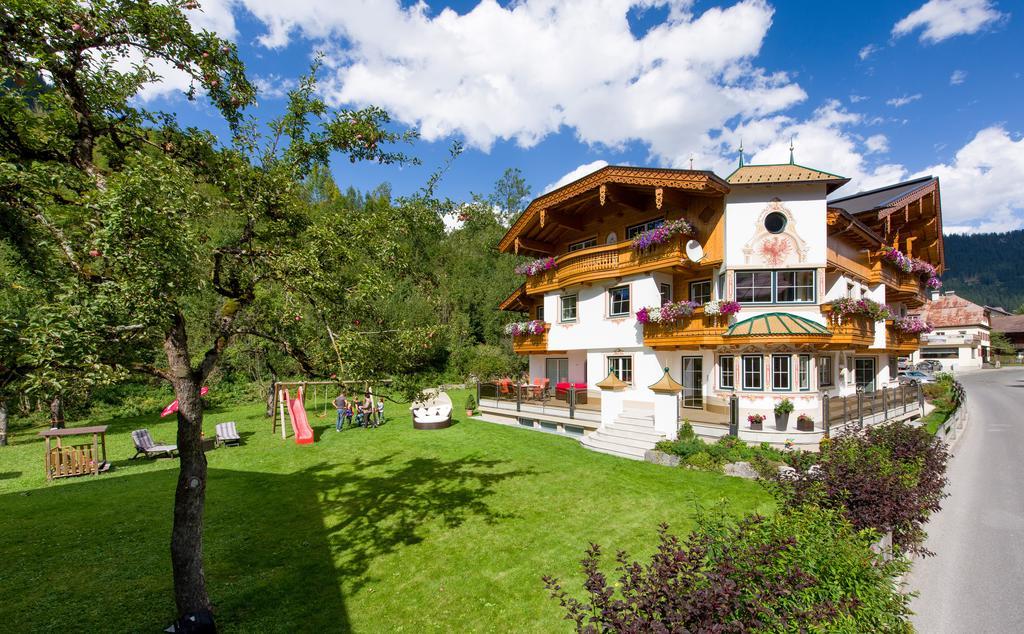Hotel Ferienschloessl Harmonie Holzgau Exteriér fotografie