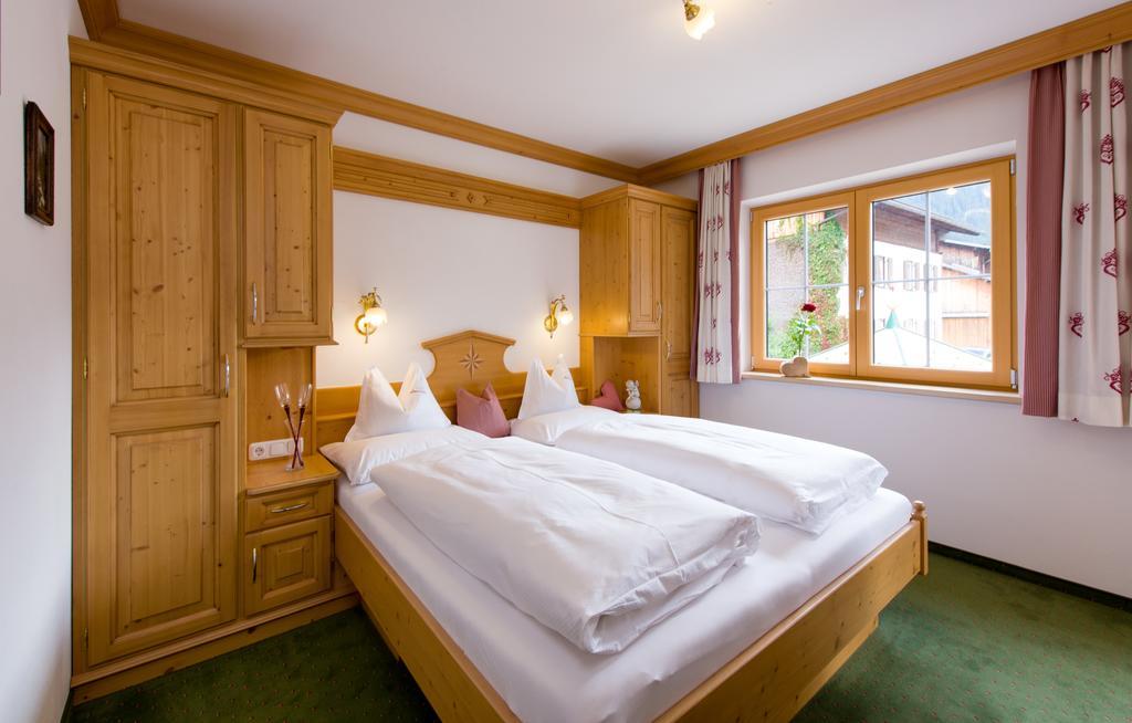 Hotel Ferienschloessl Harmonie Holzgau Exteriér fotografie